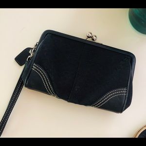 Black coach clutch